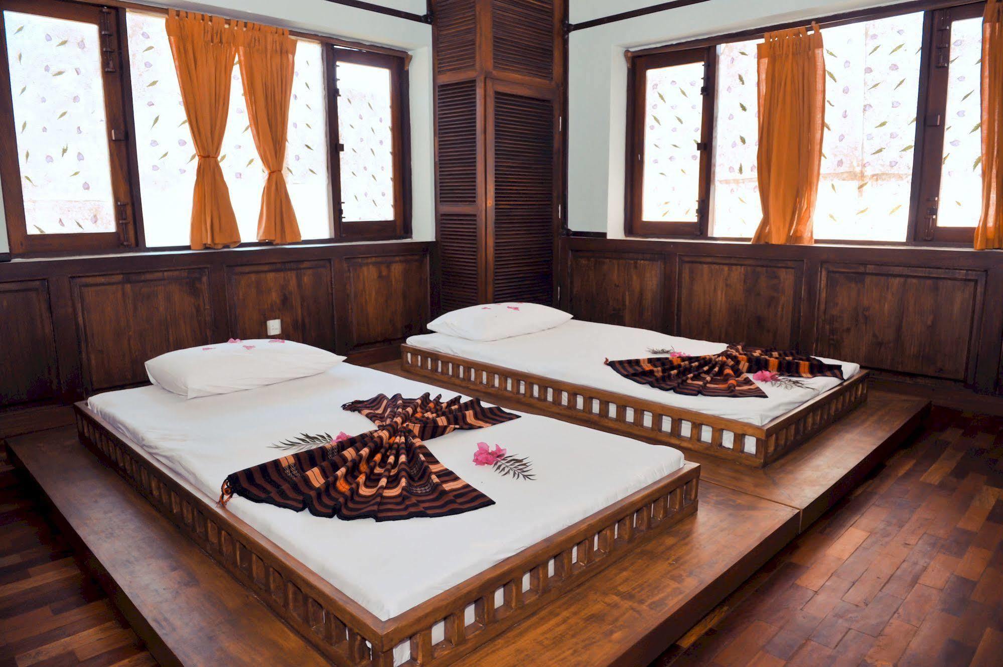 ניאונגשווה Villa Inle Boutique Resort מראה חיצוני תמונה